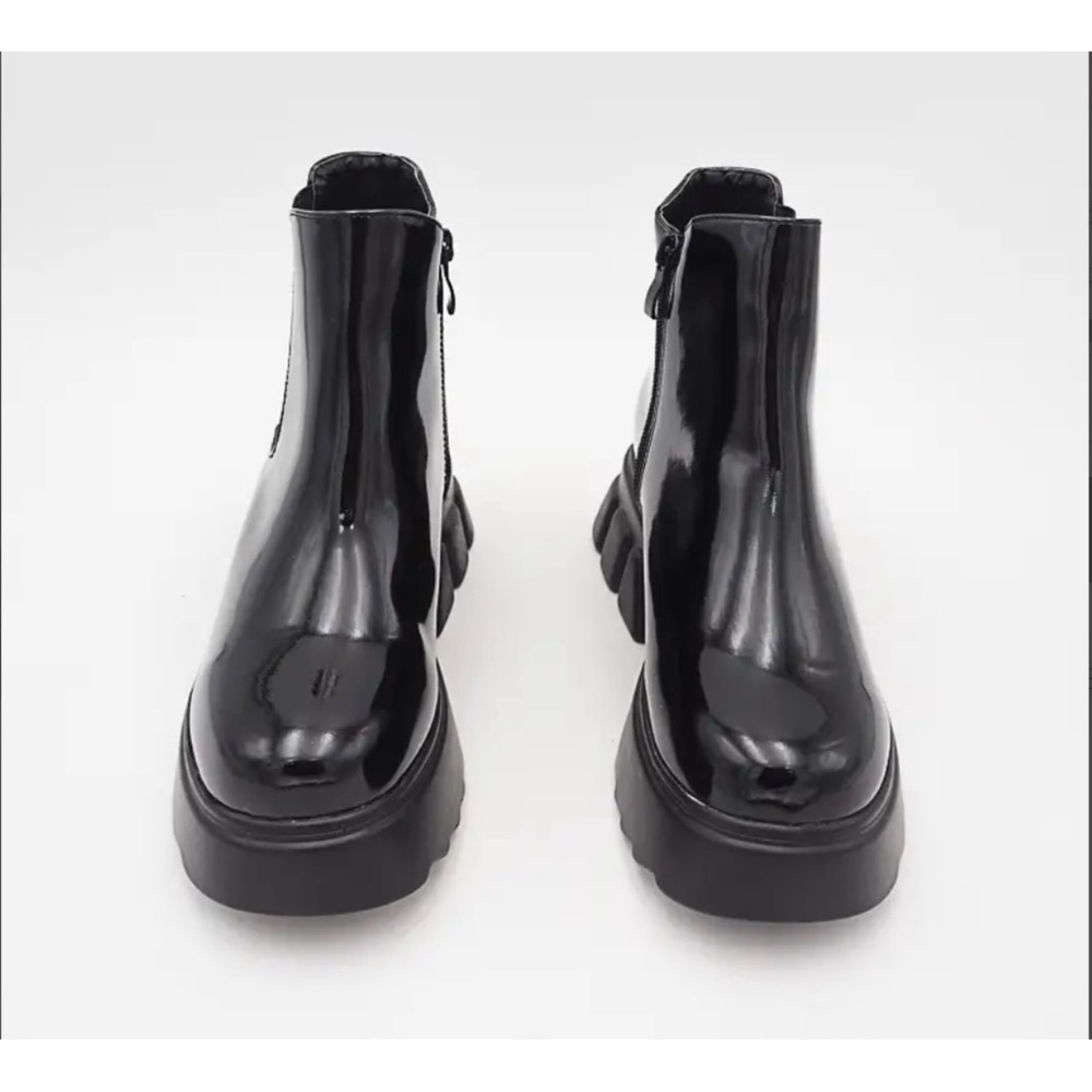 #47 Maxine Chelsea Chunky Heel Low Boots - Picture 8 of 8